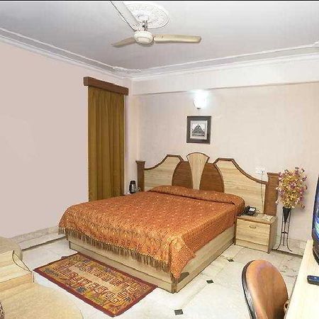 Hotel Welcome Palace Delhi  Eksteriør billede